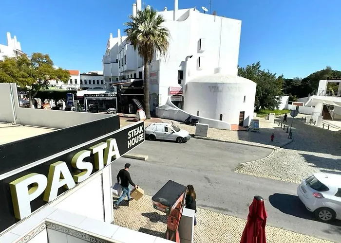 Flat Luxuous Da Oura